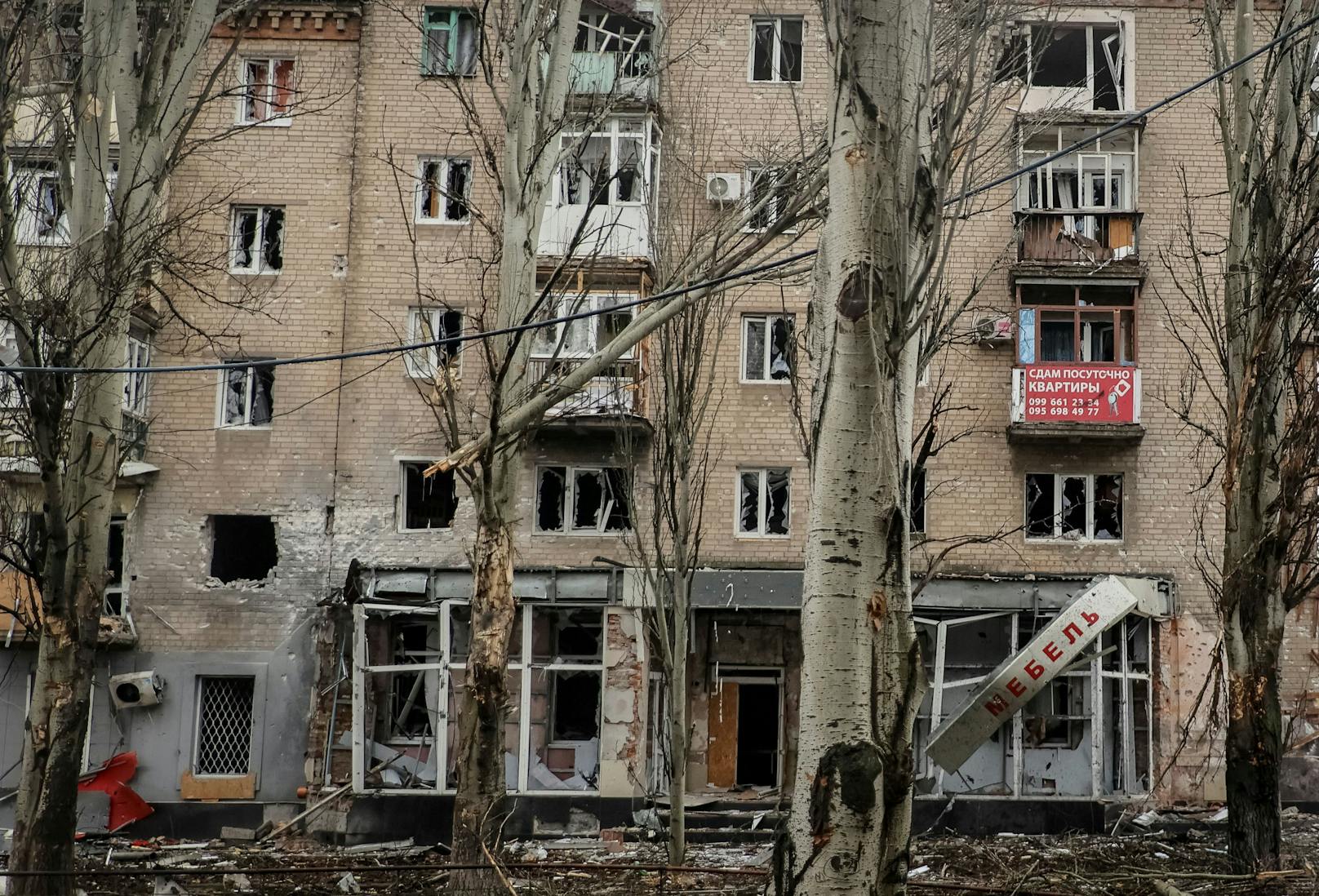 Immer wieder greift Russland in Bachmut über die Luft an. Die Stadt ist gezeichnet von Verwüstung und Zerstörung.&nbsp;