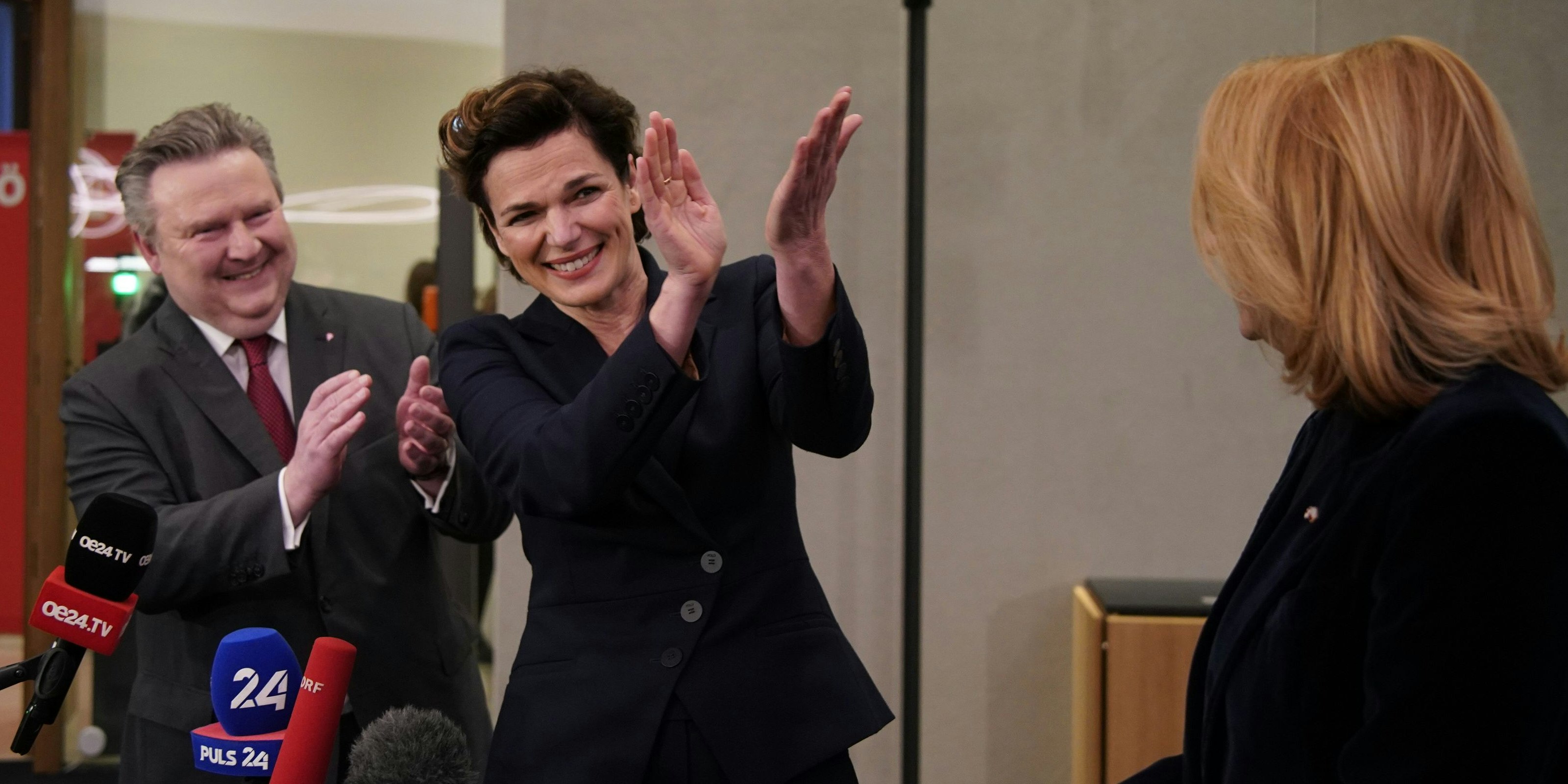 Demonstrativ einig:  Ludwig, Rendi, Bures