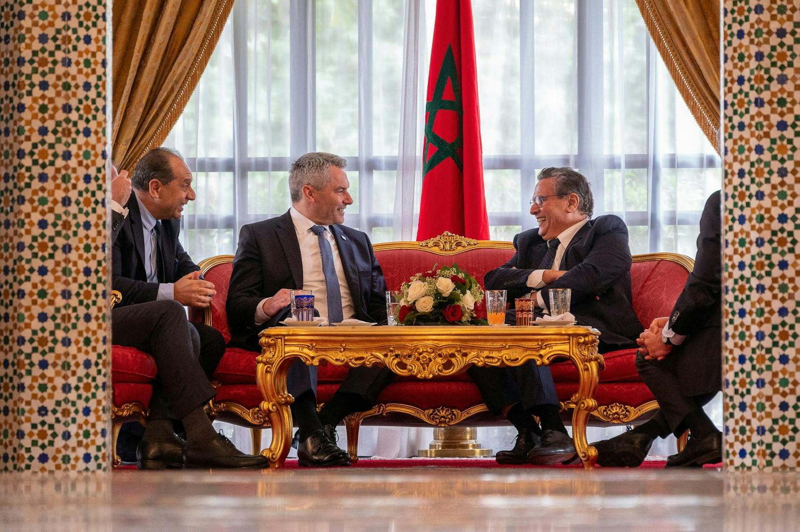 Bundeskanzler Karl Nehammer (ÖVP) und der marokkanische Regierungschef Aziz Akhannouch am Montag, 27. Februar 2023.