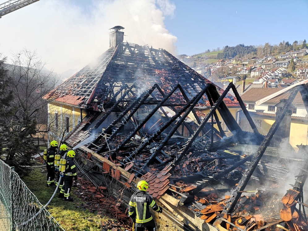 Großen Schaden verursachte ein Großbrand im Zentrum von Ybbsitz.