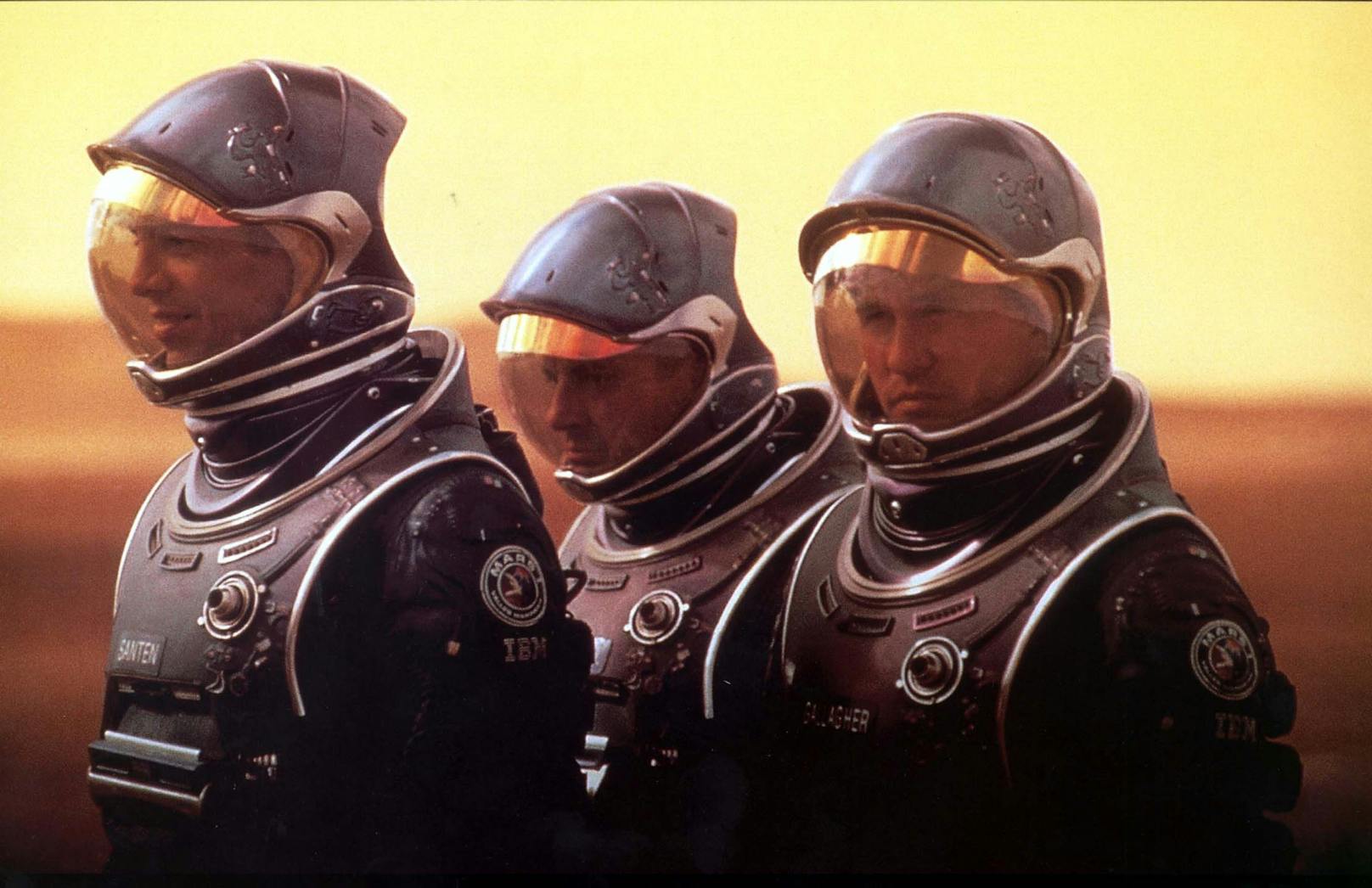 2001 bricht Sizemore im Science-Fiction-Film&nbsp;"Red Planet" mit <strong>Val Kilmer</strong> und <strong>Benjamin Bratt</strong> auf, die Besiedlung des Mars vorzubereiten.&nbsp;