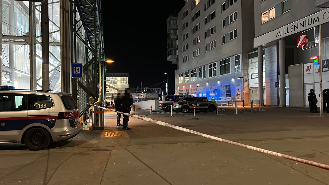 Bilderstrecke BombenAlarm! WEGAEinsatz in Wien für Wirbel