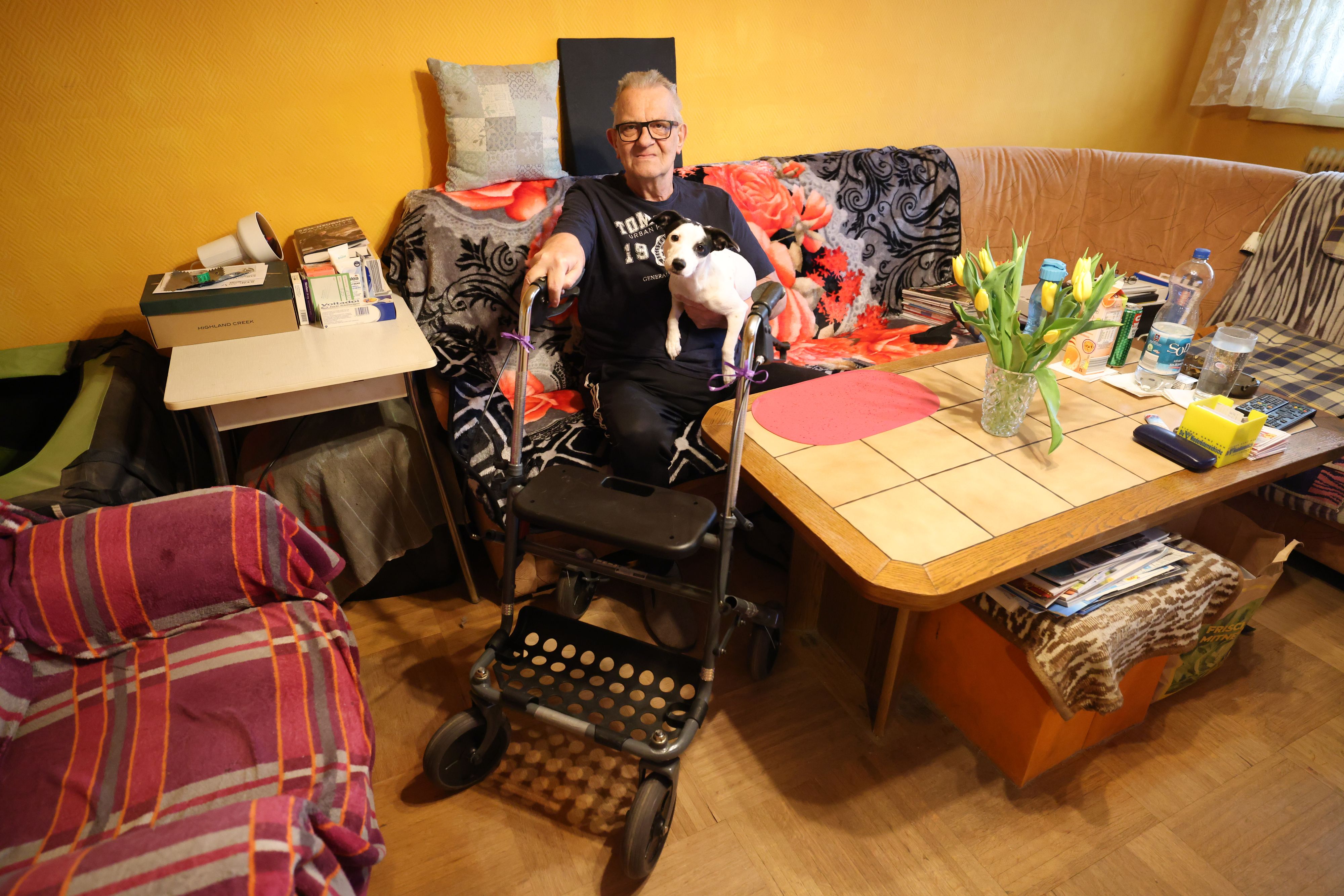 Seit August wartet Gerhard G. (68) auf einen Termin für seine Wirbelsäulen-Operation. Dieser liegt noch in weiter Ferne, die Lebensqualität des Wieners ist immer weiter eingeschränkt.