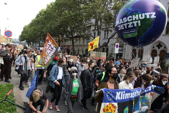 Am Freitag (03.03.2023) kommt es in neun österreichischen Städten zu großen Klimaschutz-Demonstrationen.