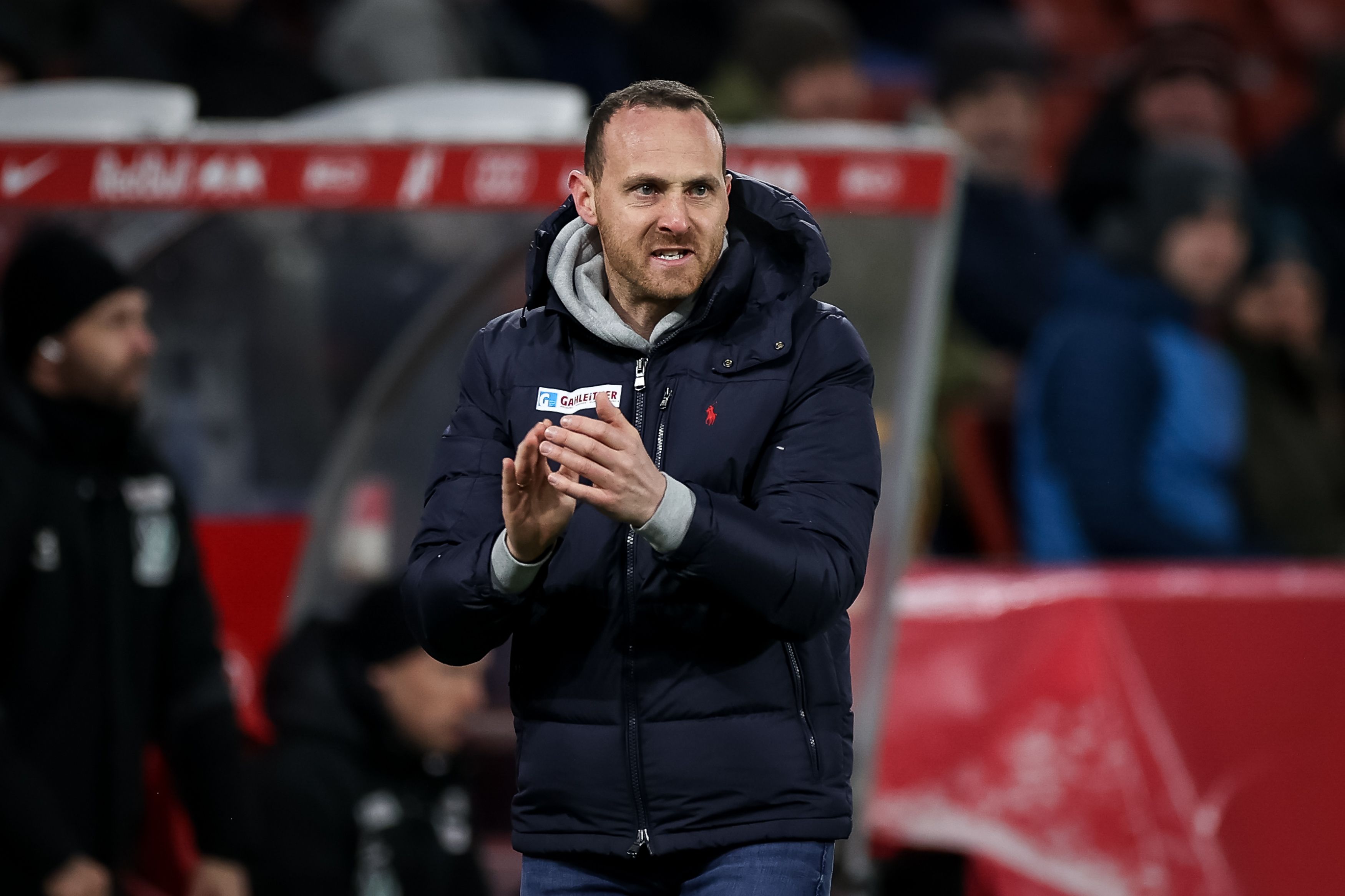 Christian Heinle hat austrainiert.