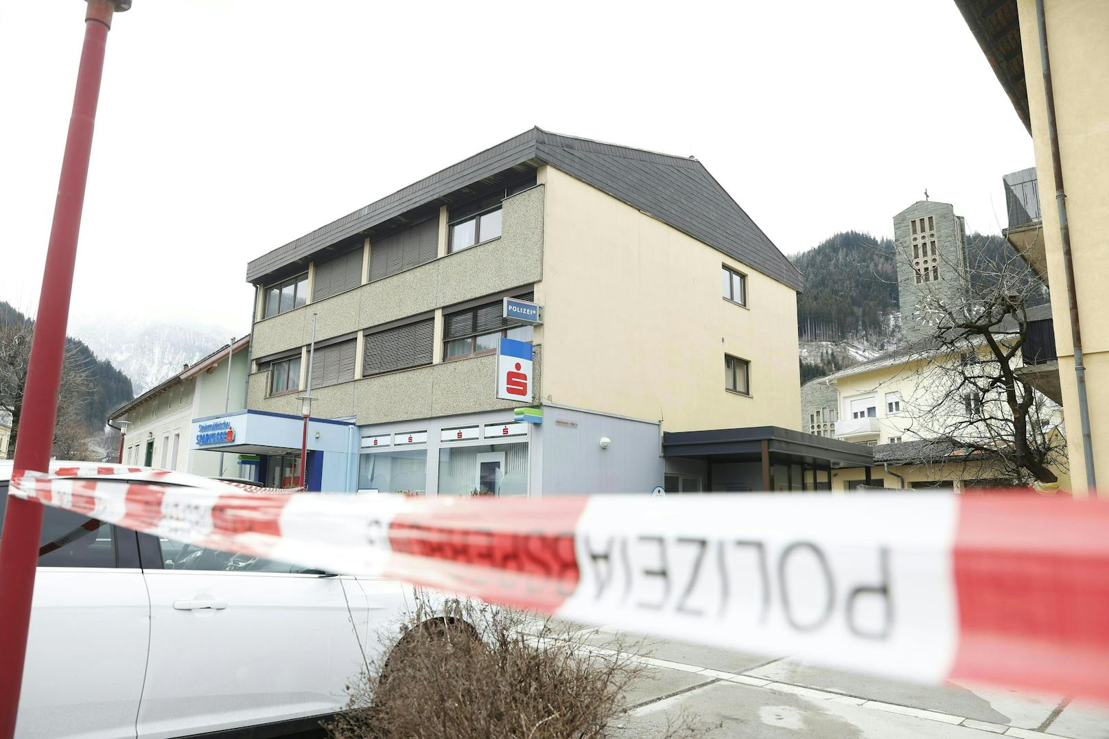 Die Staatsanwaltschaft nennt in einem Bericht neue Details zum Fall des erschossenen Polizei-Chefs in Trieben.