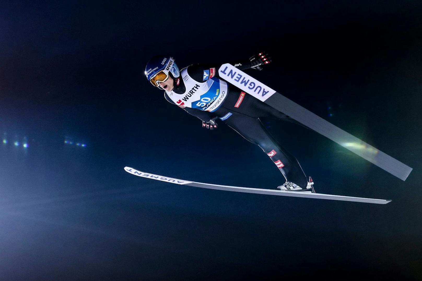 Österreichs beste Skispringerin Eva Pinkelnig. 
