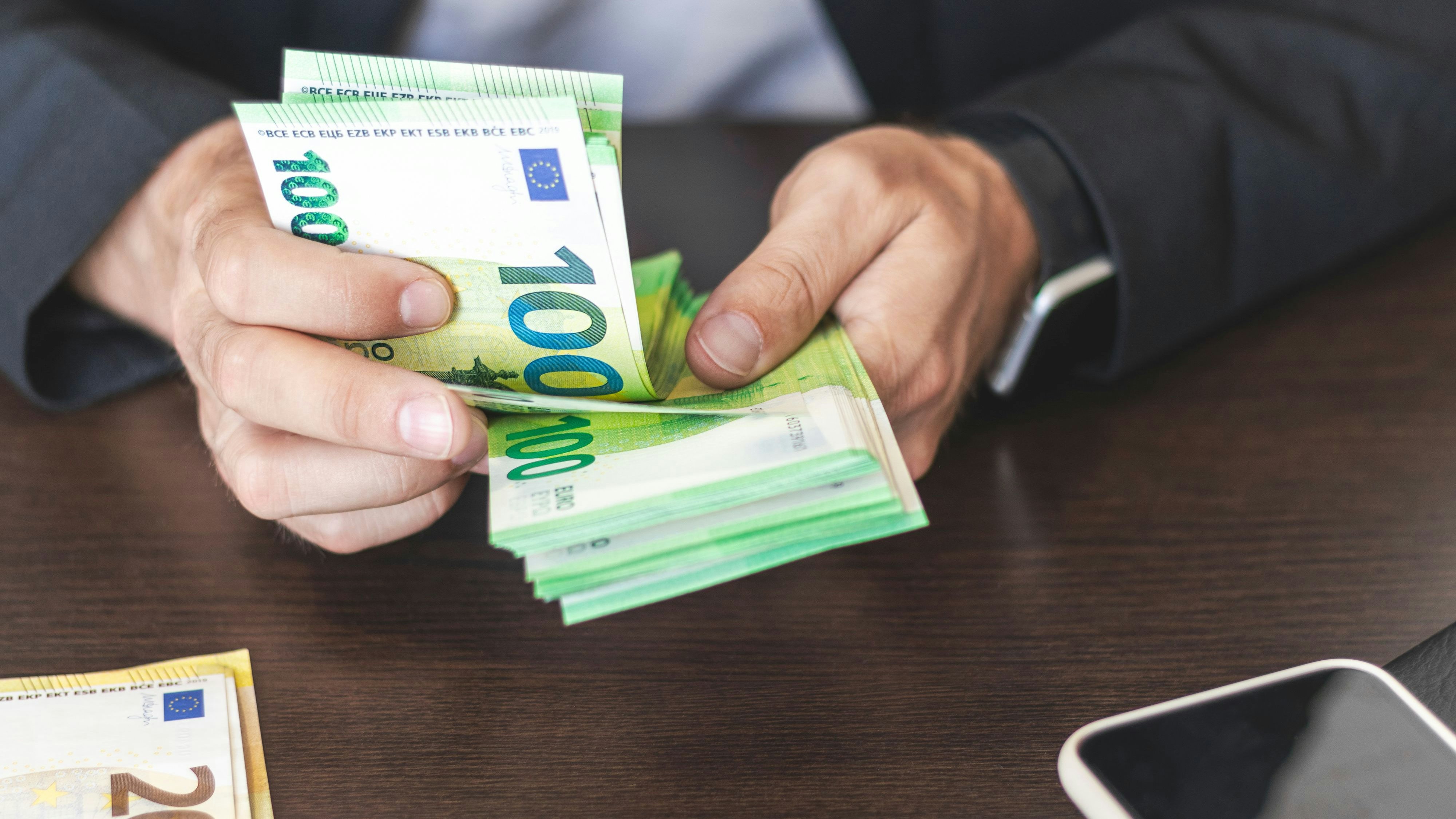 Heute.at - So schnell kannst du dir jetzt 100 Euro Bonus abholen