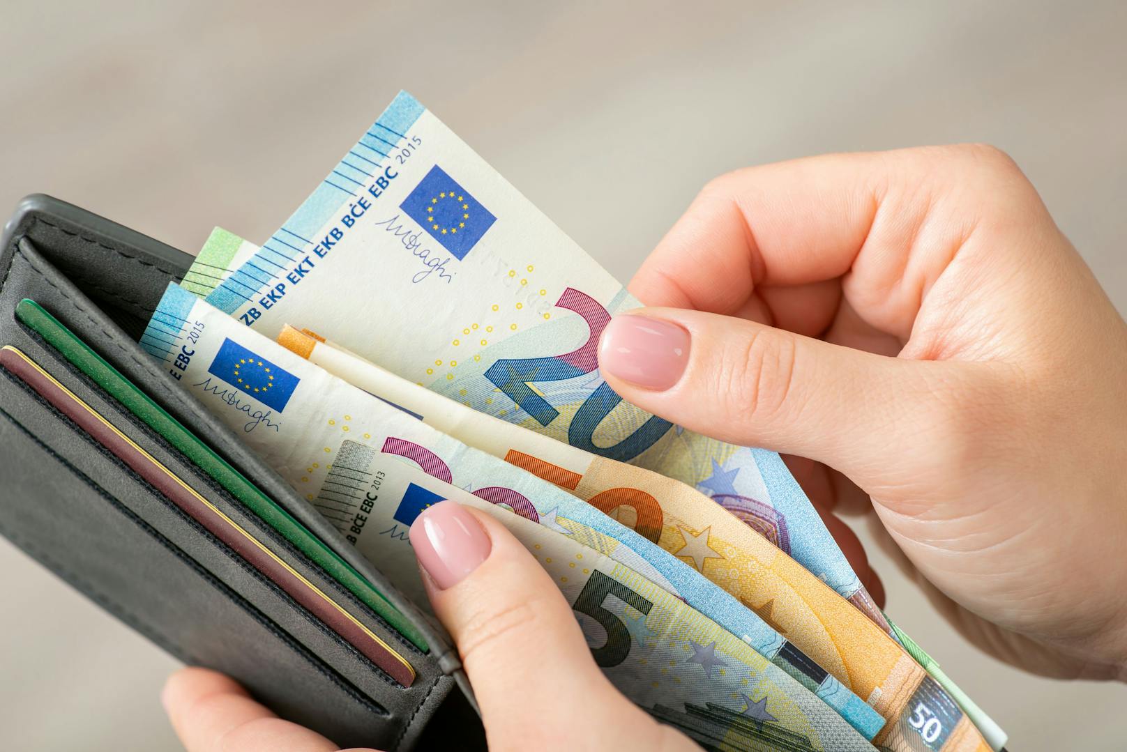 Fix: Neuer Geldregen für 1,75 Millionen Österreicher