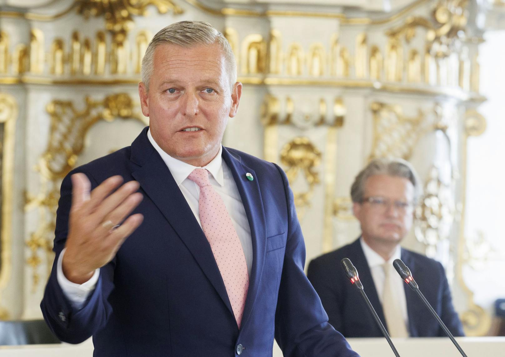 Die Staatsanwaltschaft fordert die Auslieferung von Ex-Minister Mario Kunasek (FPÖ). 