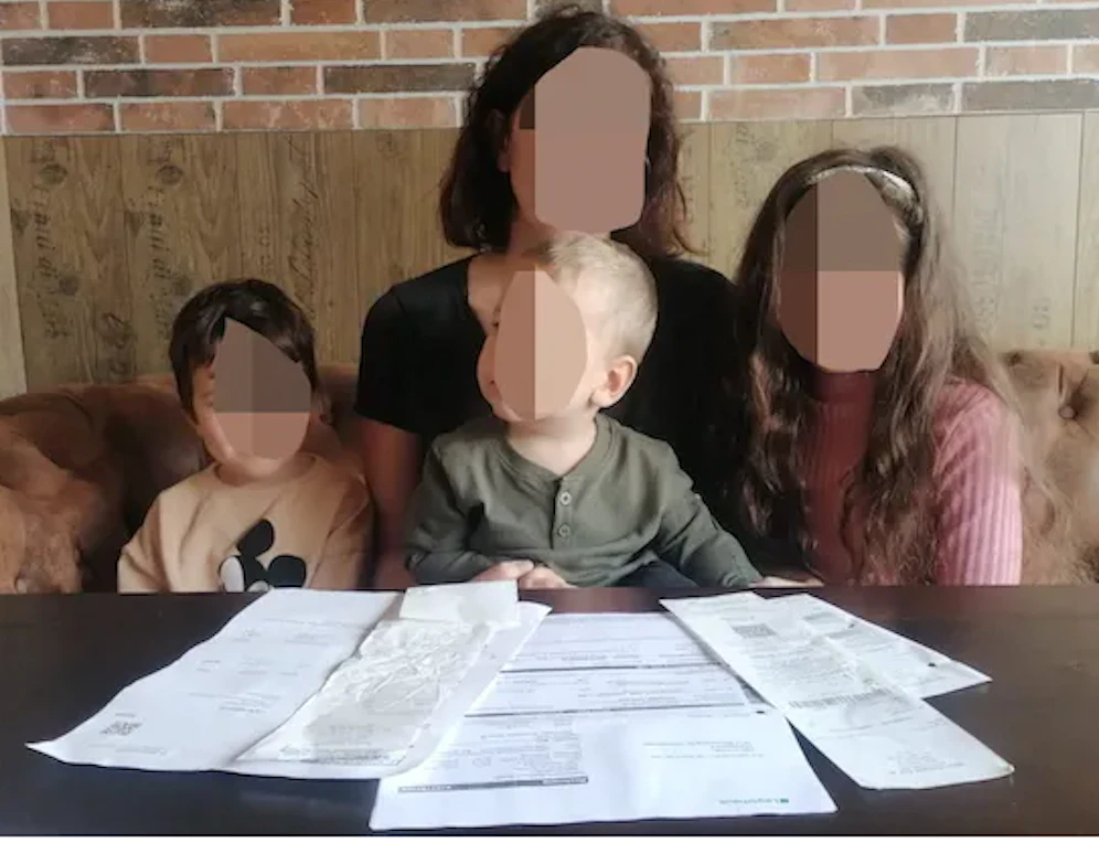 42Jährige bekam zwar das Geld für drei Kinder und sich selbst, wartet aber noch auf den Klimabonus für den ältesten Sohn