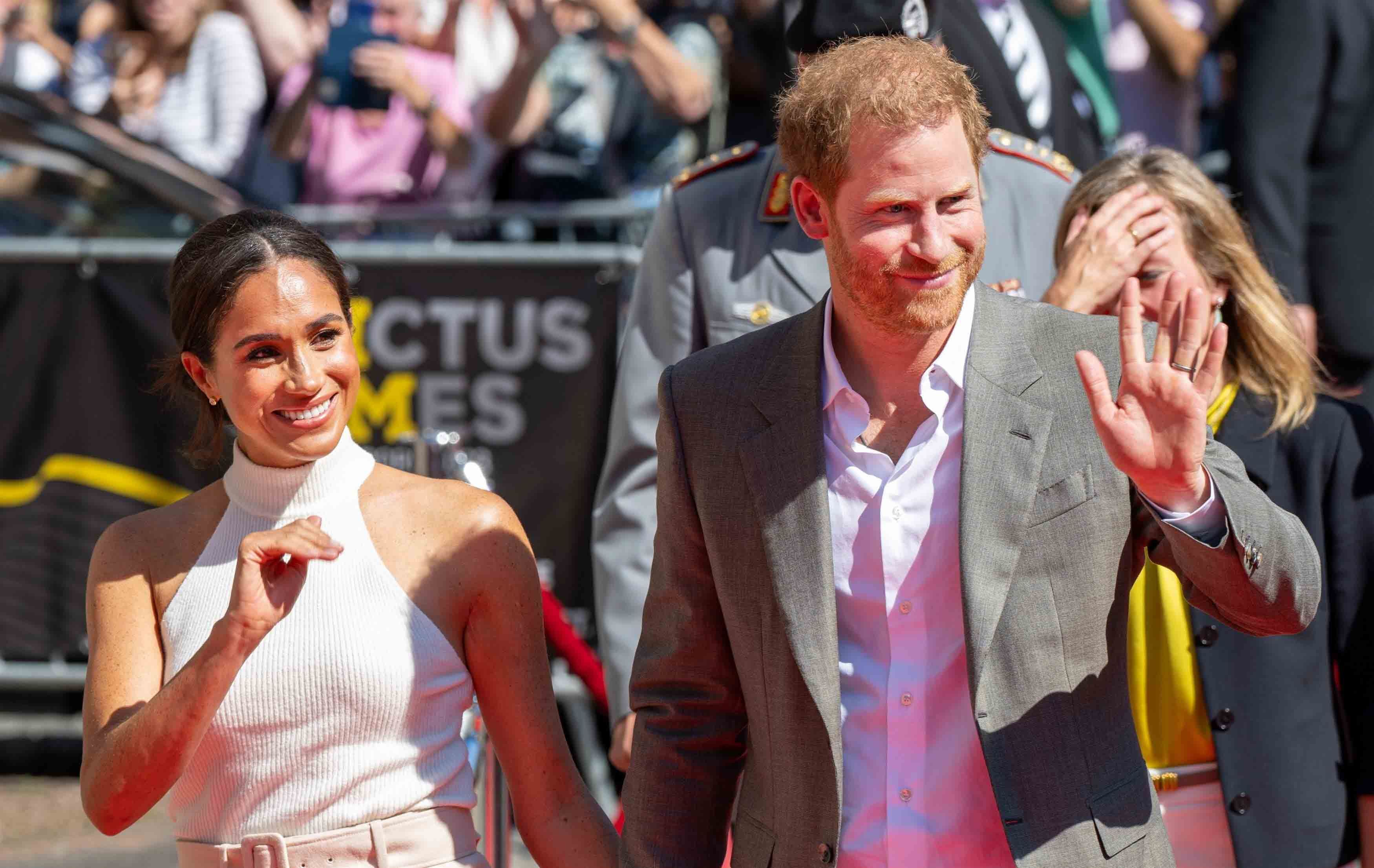 Prince Harry und Meghan lassen sich die Laune nicht verderben.