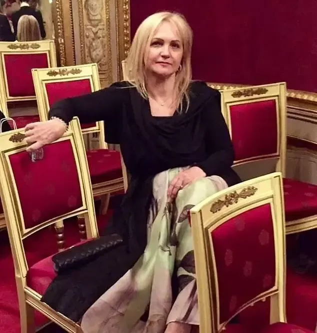 Laut einem Bericht von Investigativjournalisten war Natalia Thiebaud Kondratieva an der Geburt mehrerer Kinder des russischen Präsidenten Wladimir Putin beteiligt.