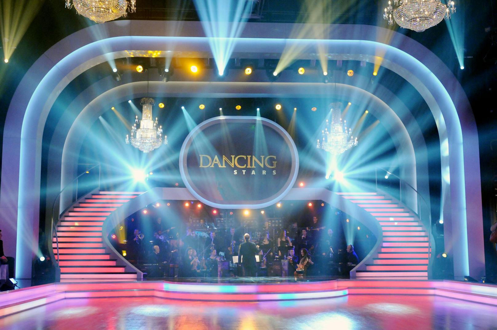 Bühne frei für die diesjährigen "Dancing Stars".
