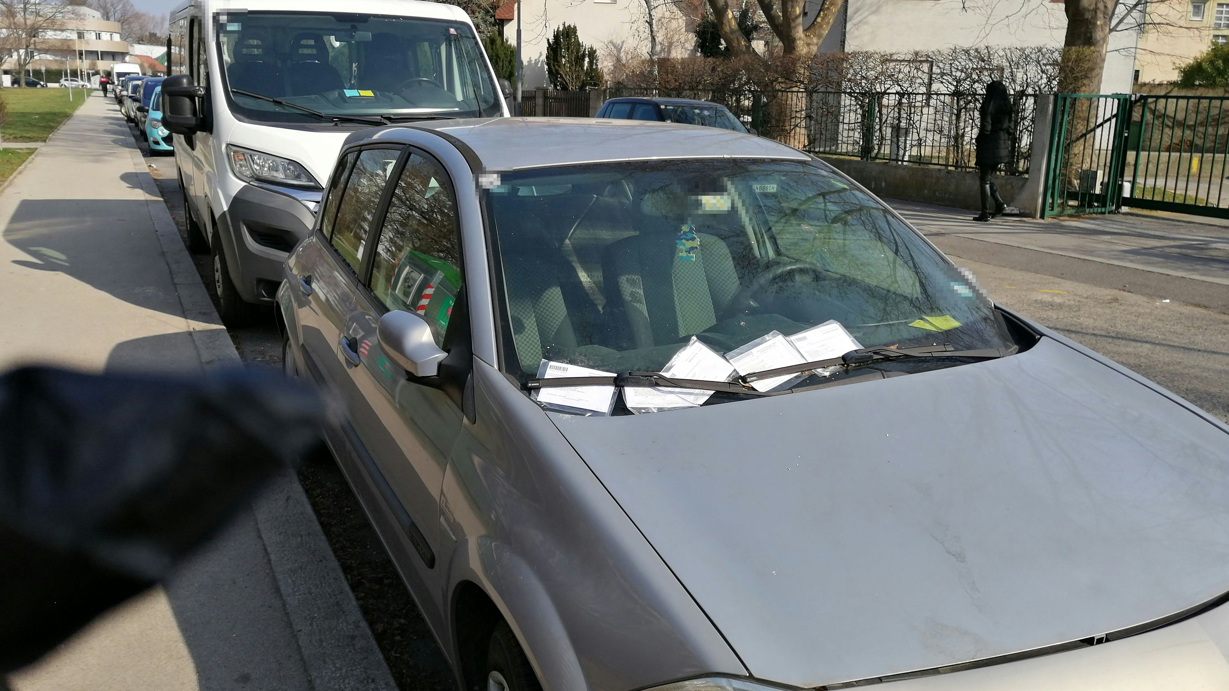 Wiener Geister-Pkw kassiert täglich neue Strafzettel