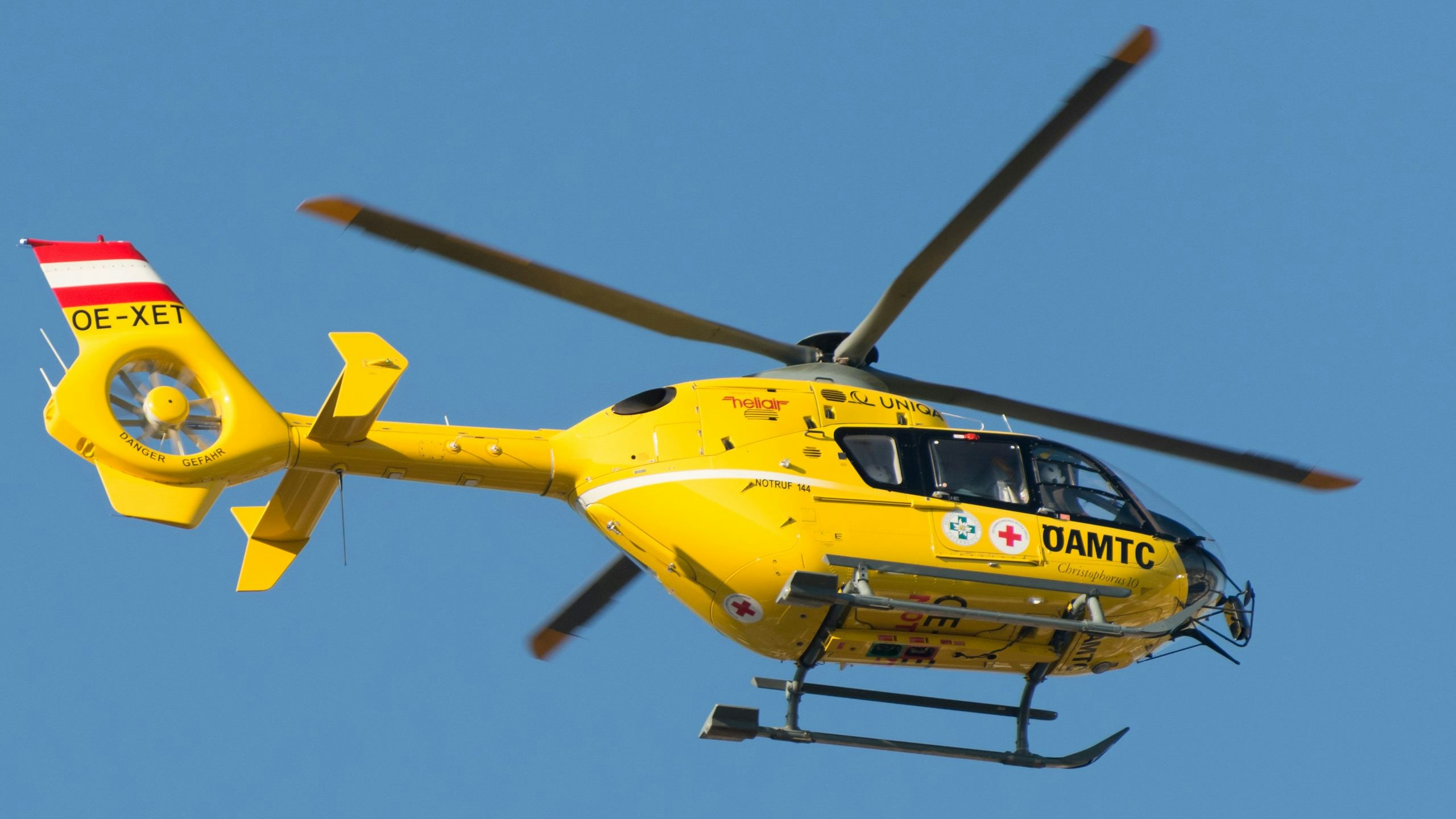 Symbolbild eines Notarzthubschraubers vom ÖAMTC. 