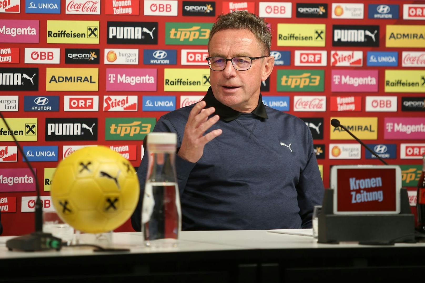 ÖFB-Teamchef Ralf Rangnick im Linzer Stadion. 