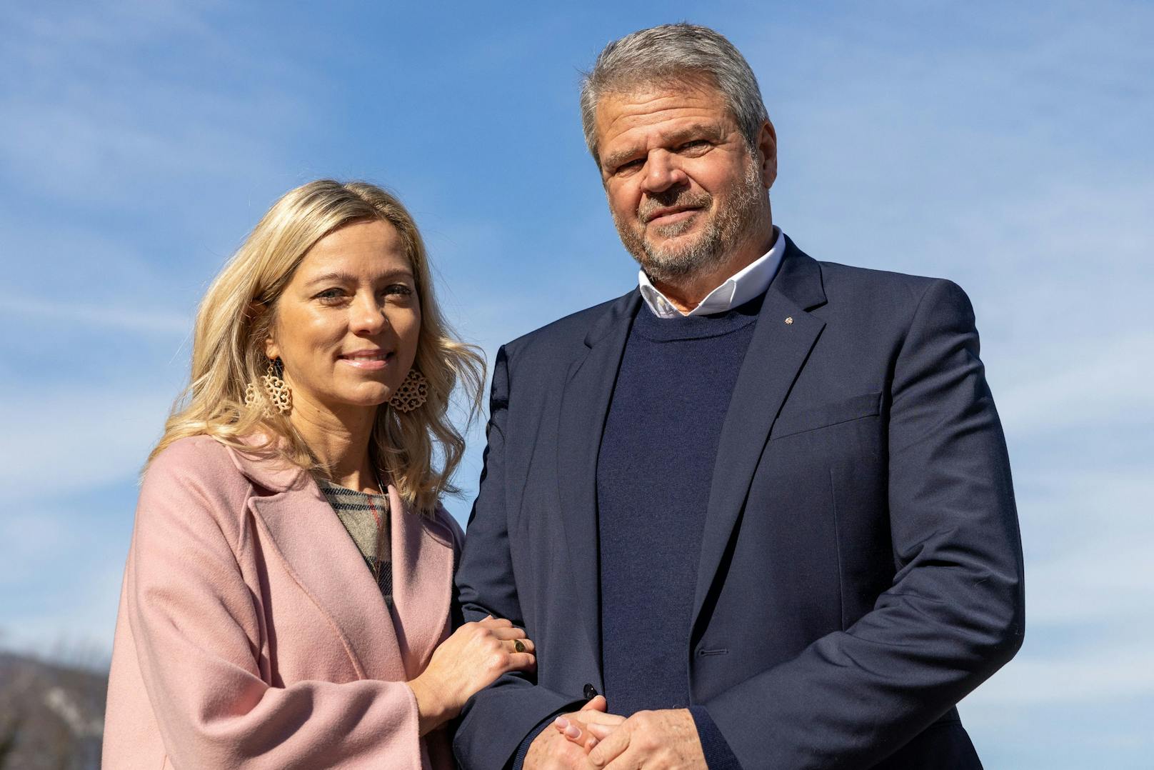 Gerhard Köfer vom "Team Kärnten" kam mit Ehefrau Evelyn zur Stimmabgabe nach Spittal. Der Spitzenkandidat der Partei, die aus dem "Team Stronach" hervorging, hat ein ambitioniertes Ziel: den Landeshauptmann-Posten.