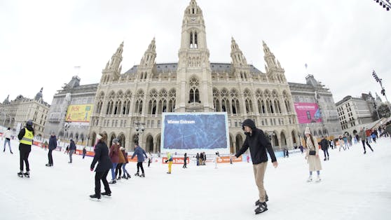 Bürgermeister Michael Ludwig (SP) freute sich über das dritterfolgreichste Jahr des Eistraums – der Wiener Tradition seit 1996.