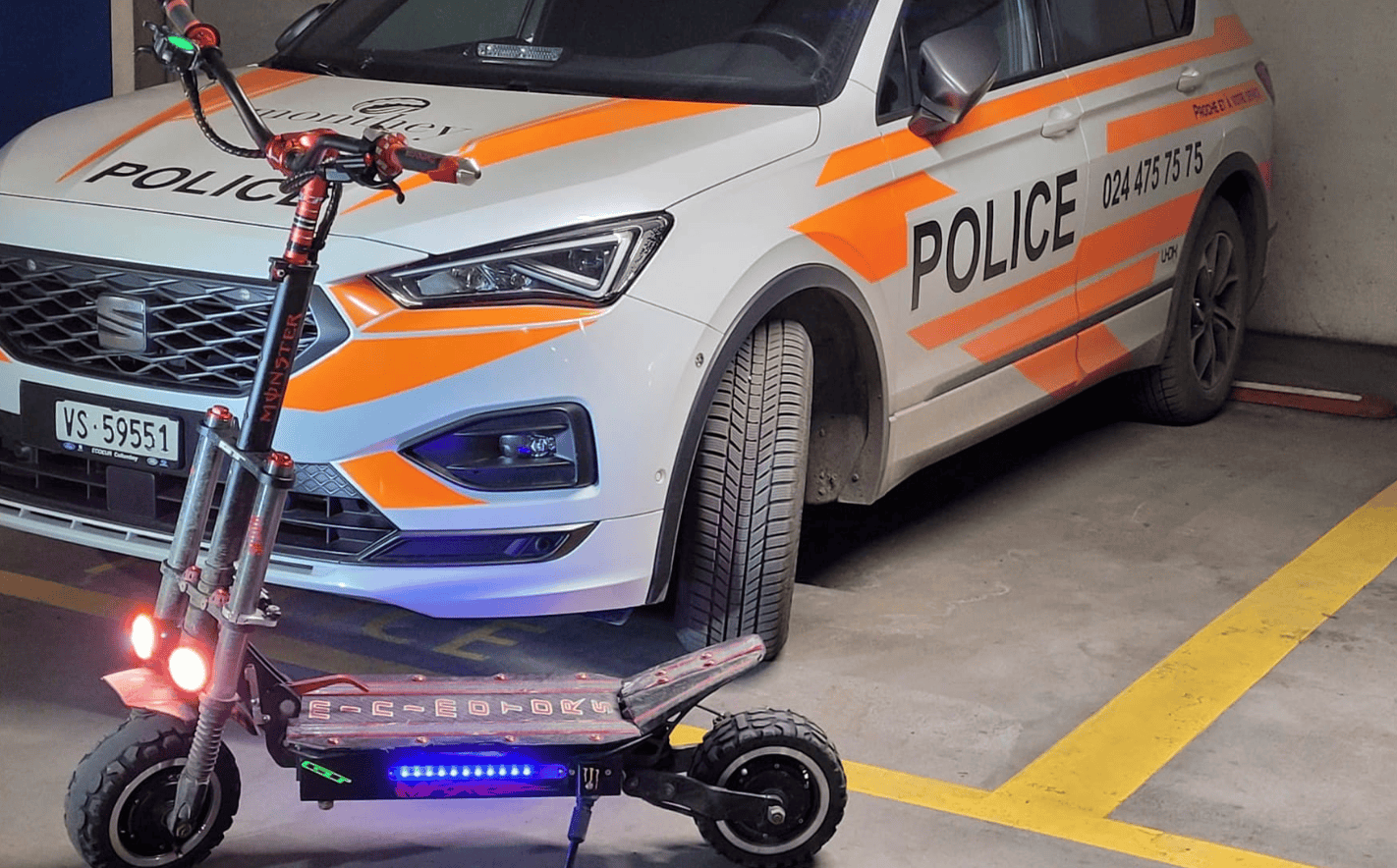 Dieser E-Roller könnte sogar auf einer Überlandstraße mit dem Verkehr mithalten. 