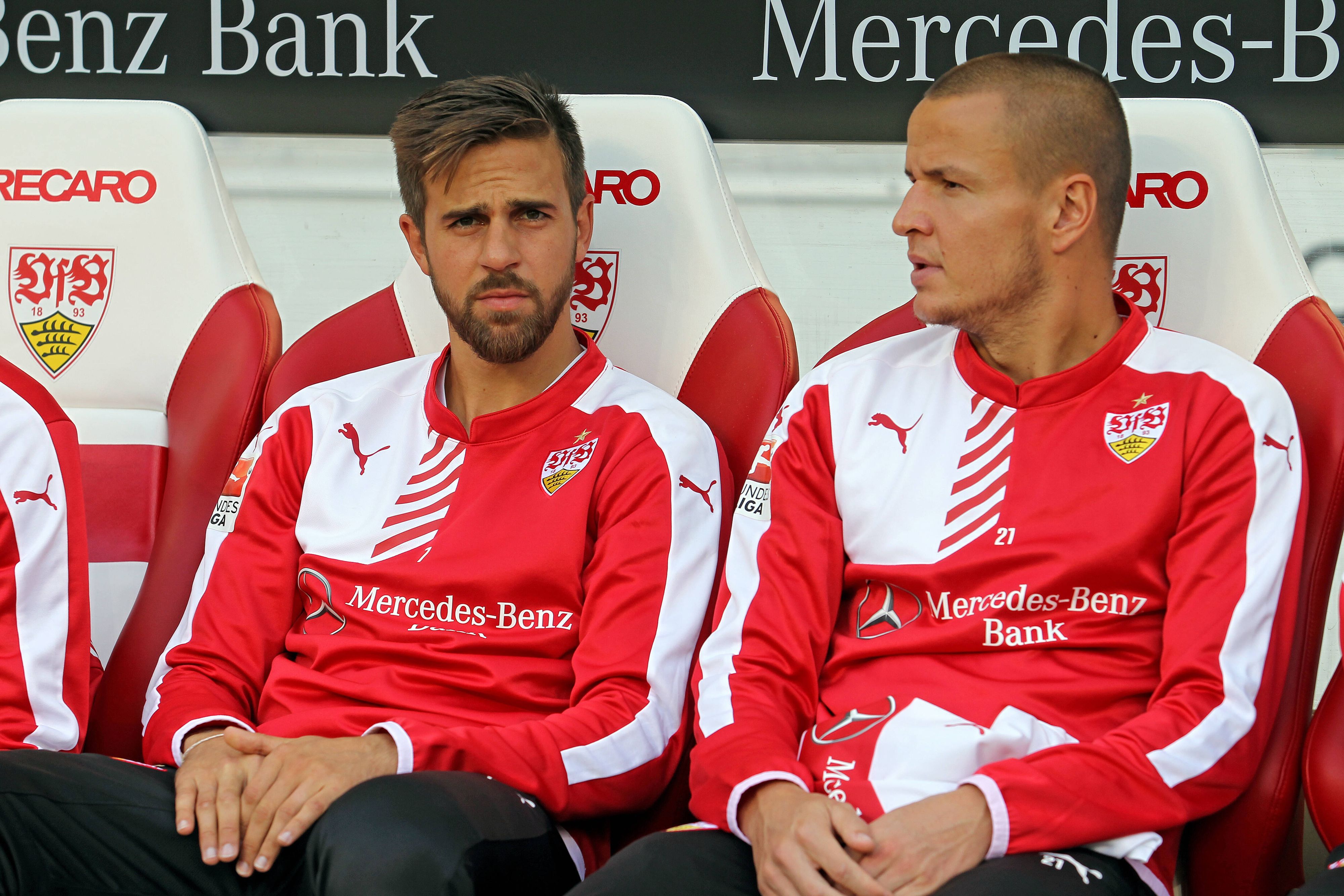Martin Harnik im Jahr 2015 mit Adam Hlousek (r.) auf der Stuttgart-Bank
