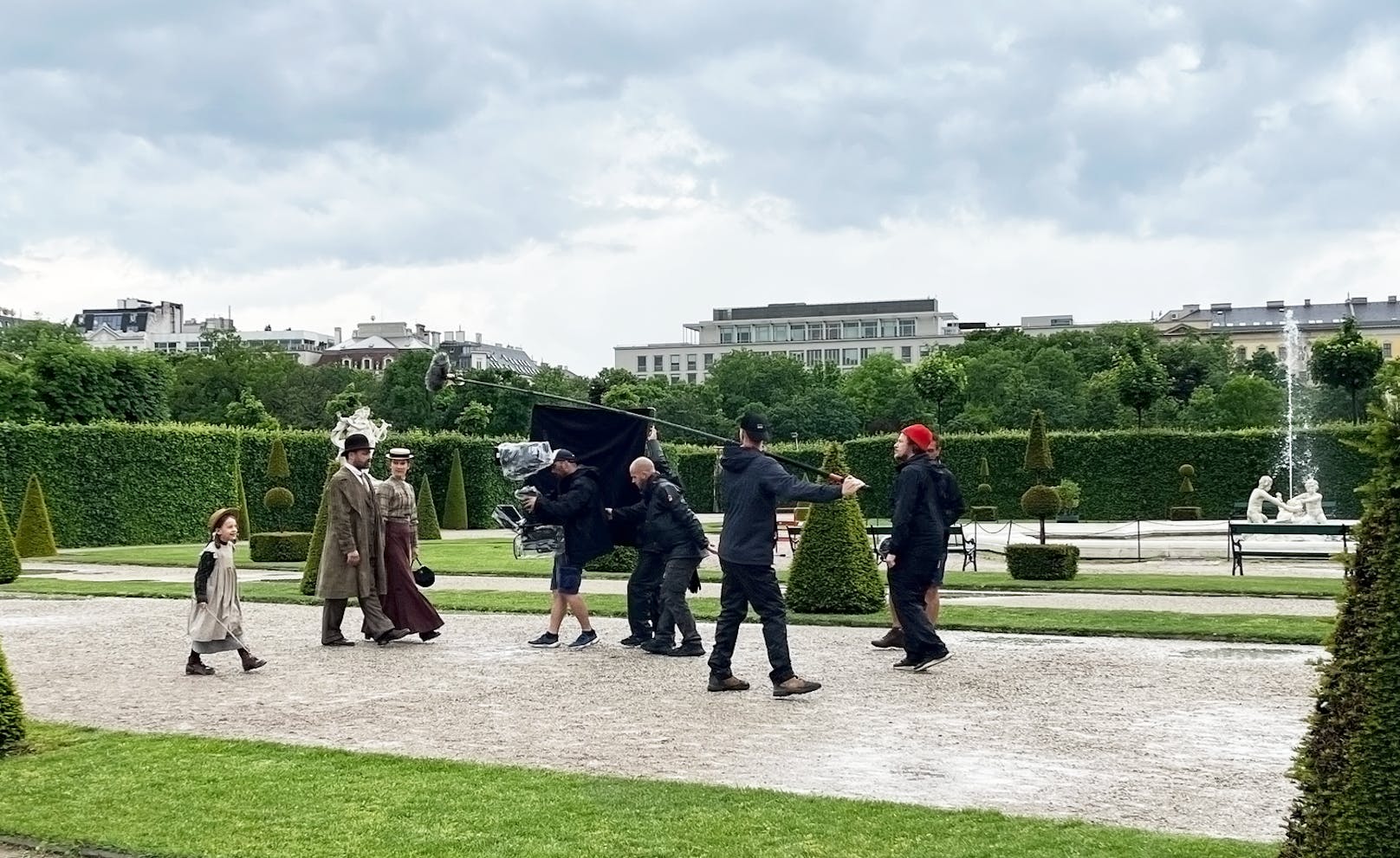 "Vienna Blood" mit Jürgen Maurer in der Hauptrolle wurde u.a. im Schlosspark Belvedere gedreht.