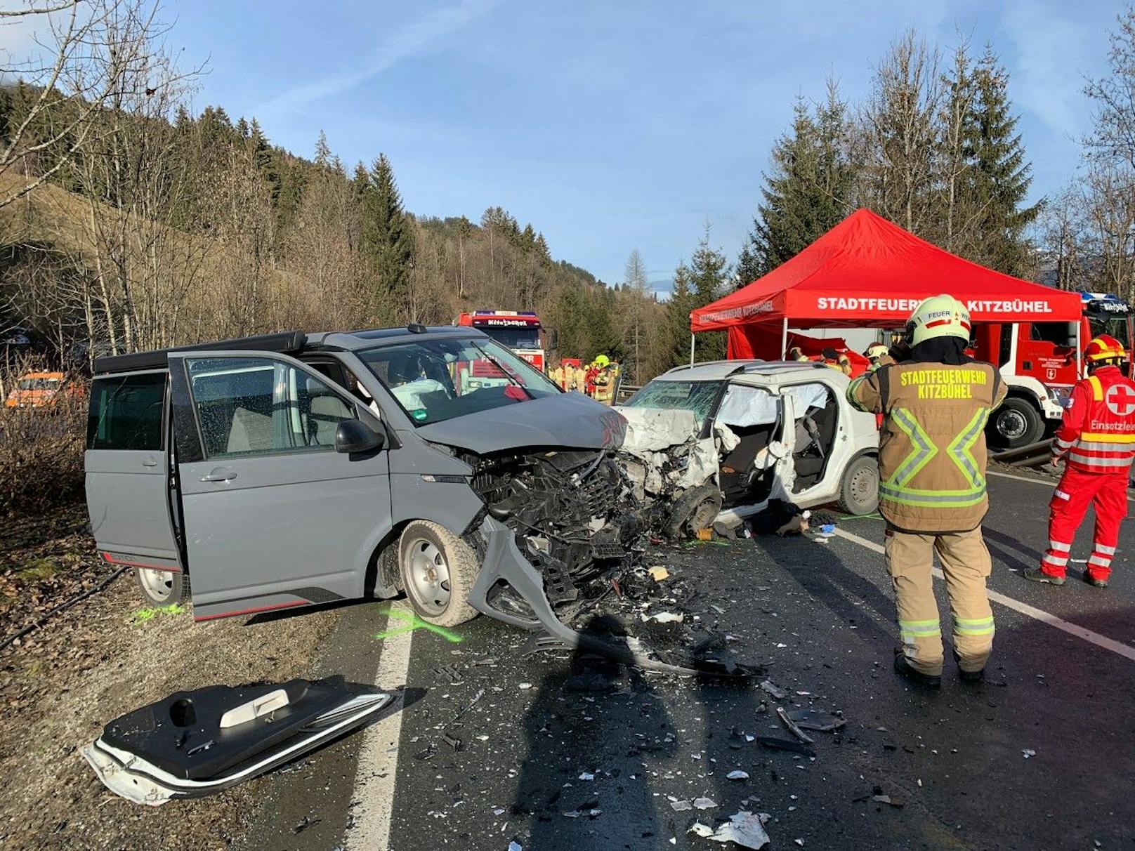 Am 4. Jänner kam es bei Jochberg in Tirol zu einem schrecklichen Verkehrsunfall.