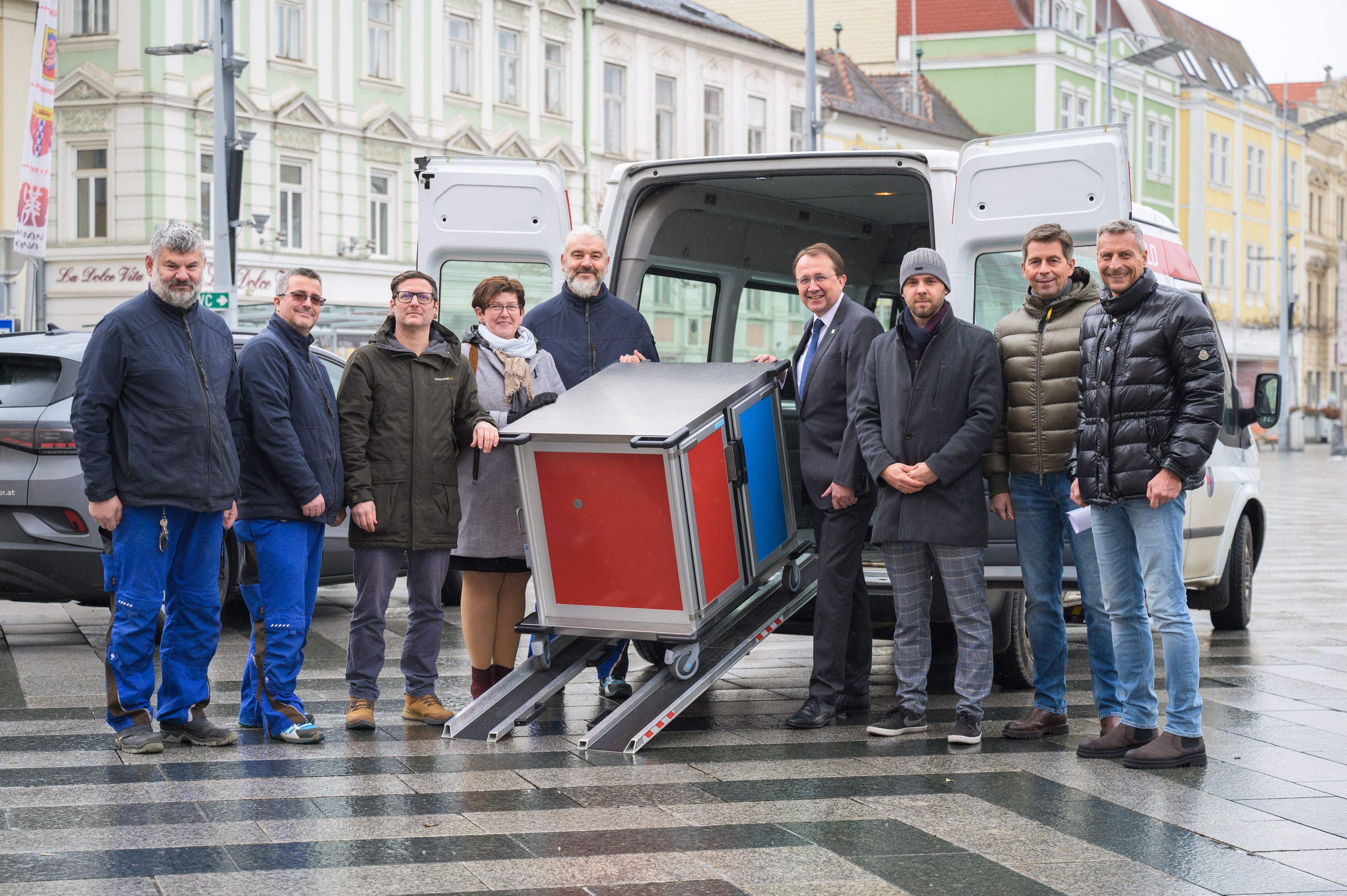 An Werktagen werden die Speisen vom Eisberg zum Magistrat geliefert.