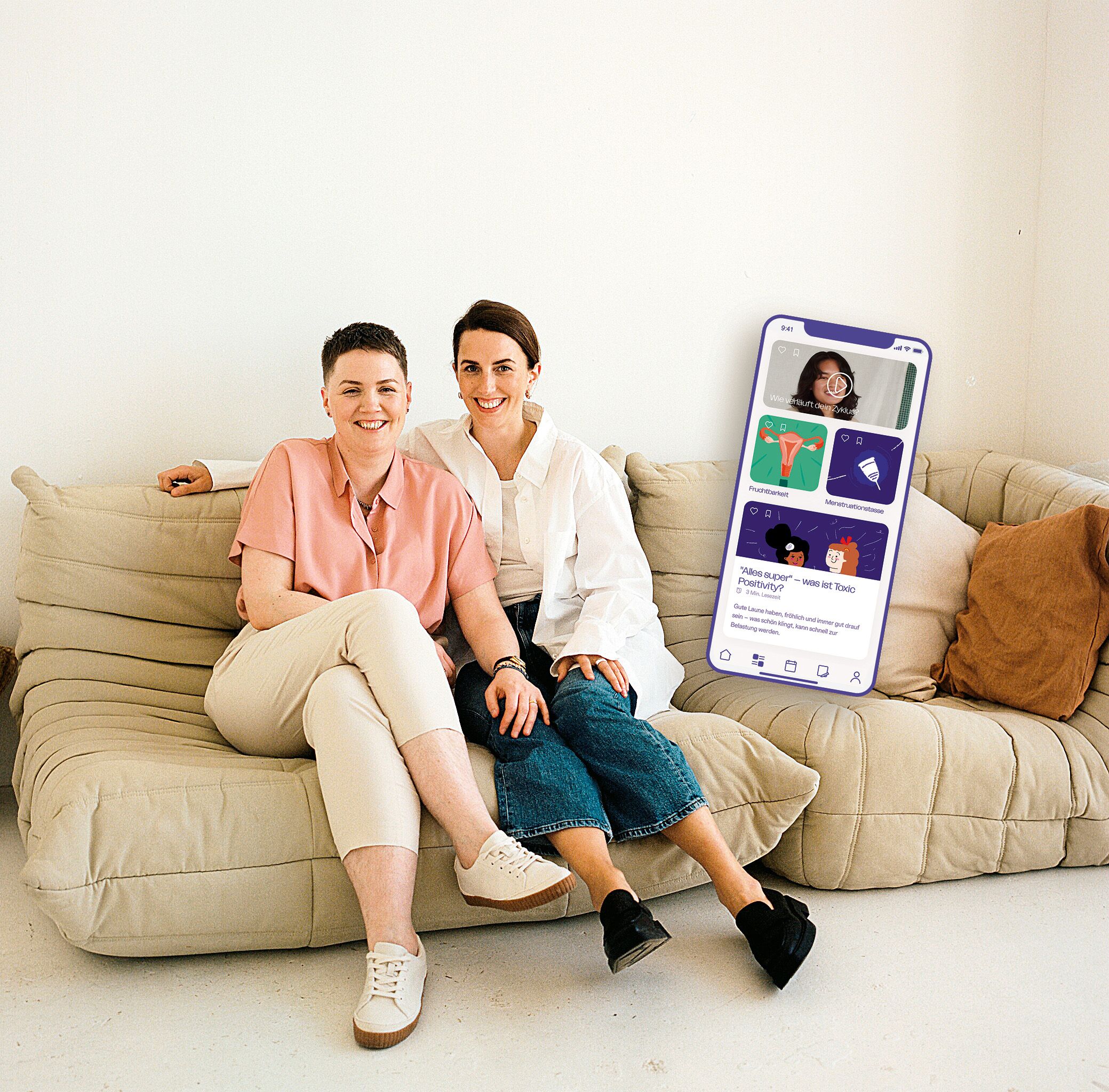 Gründerinnen Lucia Vilsecker und Philippa Zorn (v.l.) haben eine Anwendung für junge Frauen erfunden.