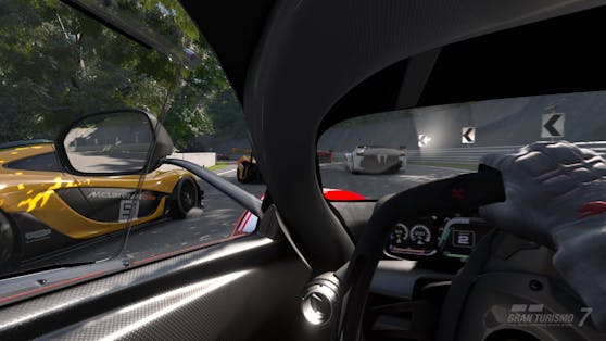 In "Gran Turismo 7" darf man dank PlayStation VR2 jetzt realistisch wie nie in den Supersportwägen Platz nehmen.