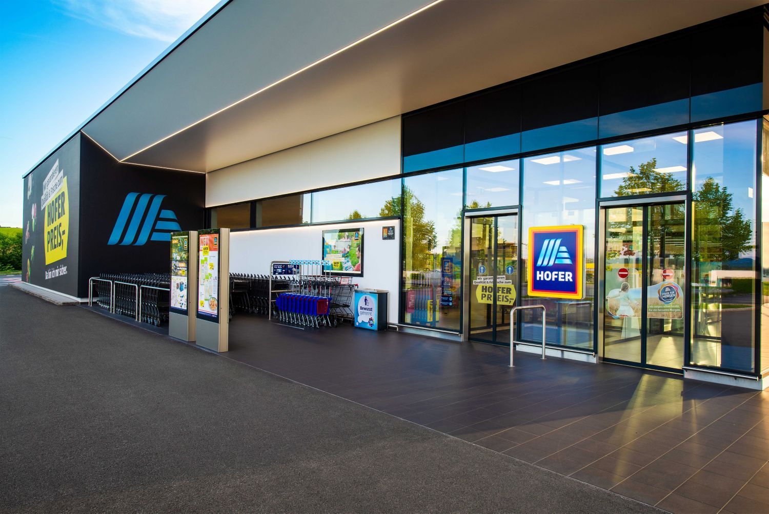 Die Automaten werden sich entweder im Außenbereich, im Innenbereich oder als eigenes Gebäude am Parkplatz befinden.