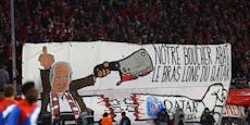 Hoeneß als Fleischer – Bayern-Fans protestieren wieder