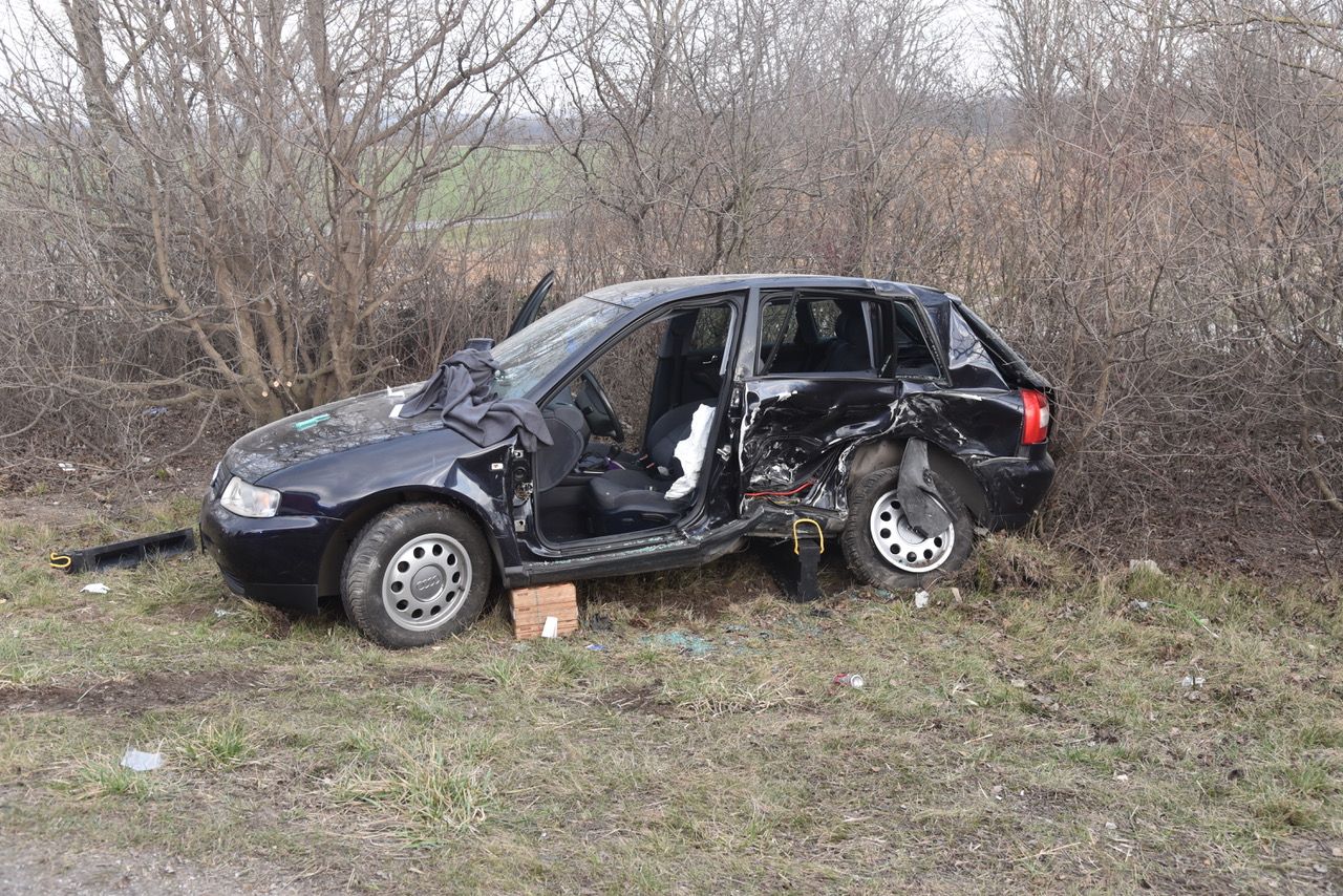 Zwei Verletzte Auf B60! BMW-Lenkerin Krachte In Audi | Heute.at