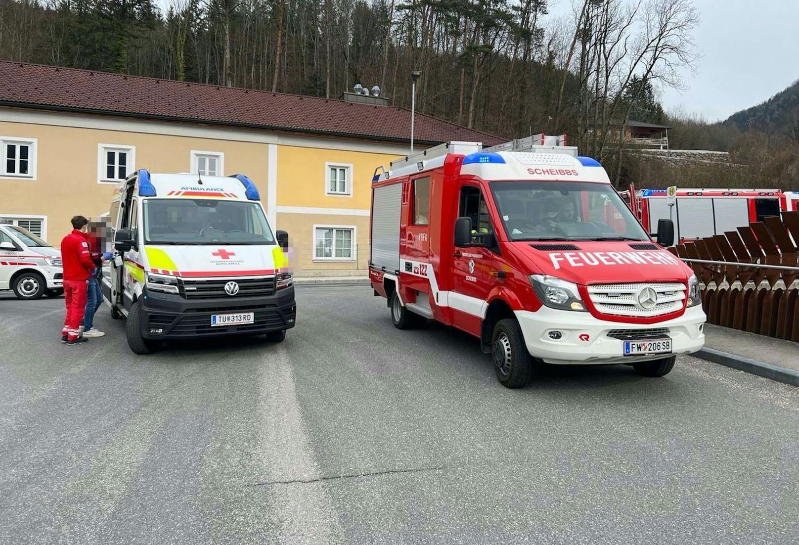 Schwerer Unfall im Bezirk Scheibbs: Einsatzkräfte vor Ort