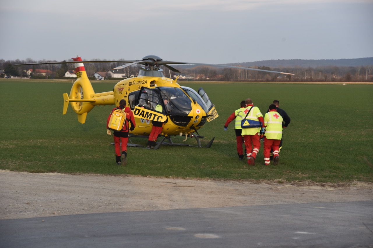 Zwei Verletzte bei Unfall bei Pottendorf