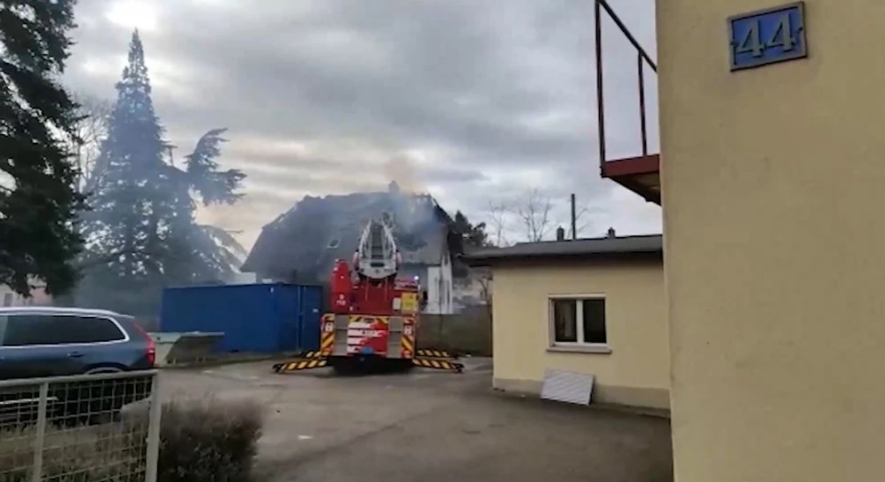 In Yverdon (Schweiz) ist am frühen Donnerstagmorgen eine Villa in Brand geraten.