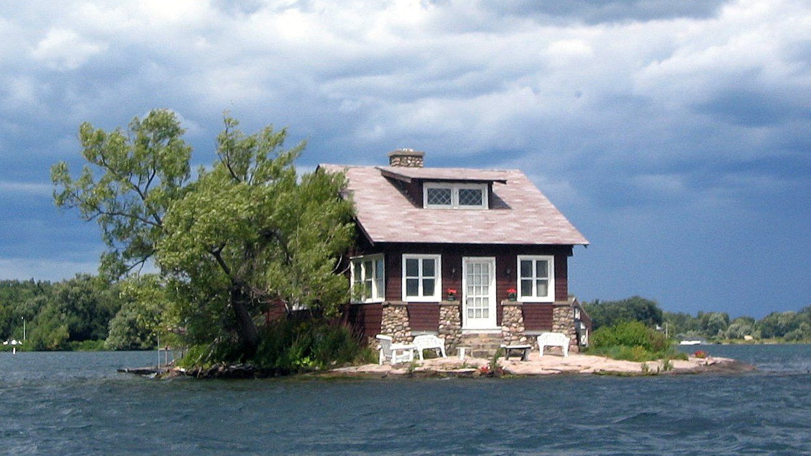 Auf dieser Insel ist nur Platz für ein einziges Haus