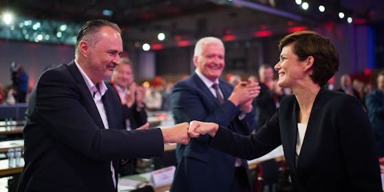 Als zumindest die Fassade noch glänzte: Doskozil und Rendi-Wagner 2021 beim SPÖ-Bundesparteitag in Wien.