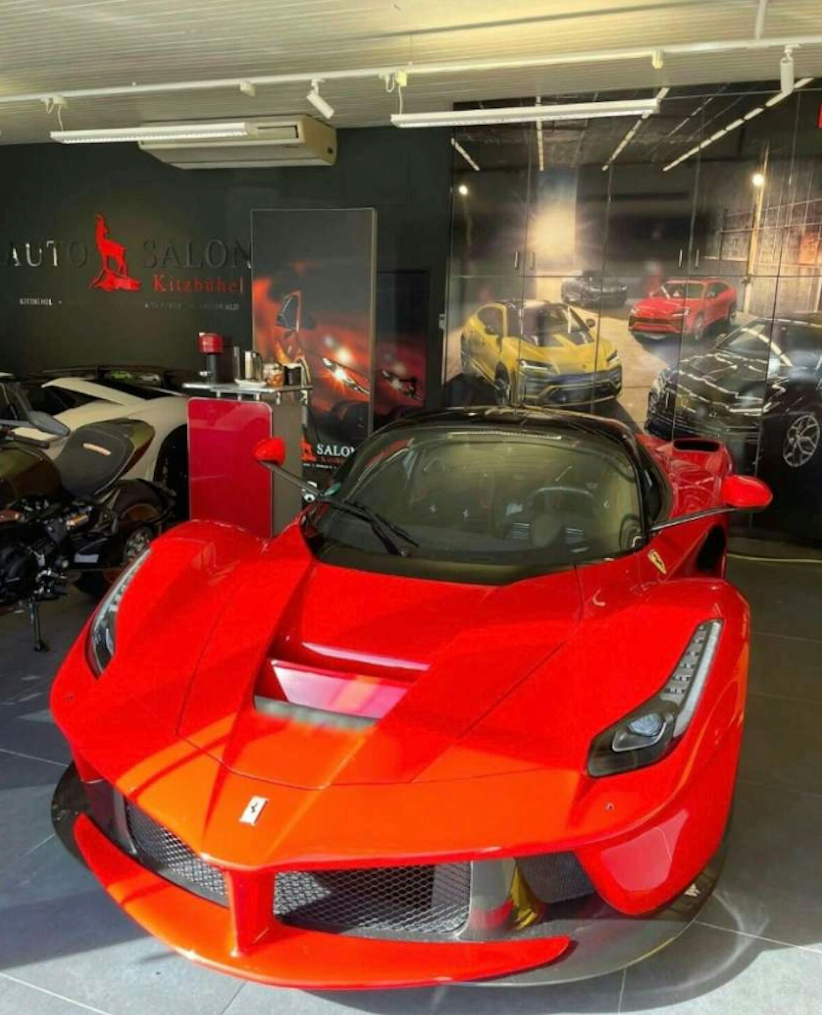 Ferrari um 5,8 Millionen Euro auf Willhaben zum Verkauf