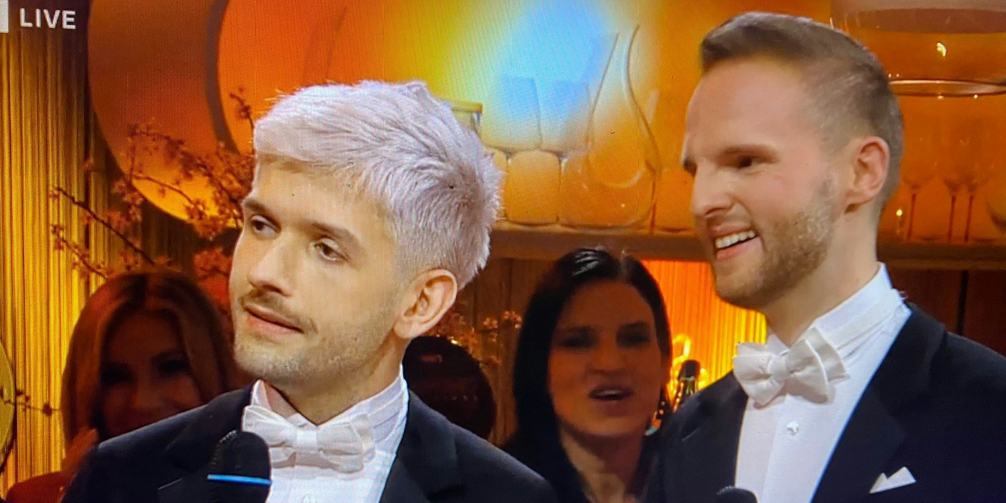 Michi Buchinger bringt das Publikum zum Lachen. 