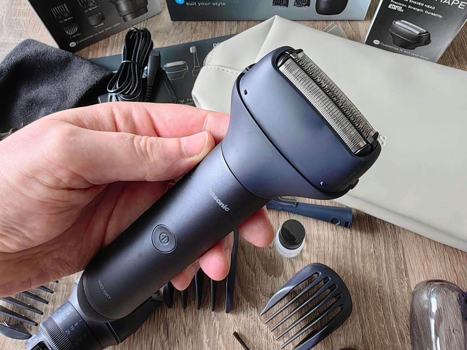 Rasierer und Panasonic der Zahnbürste Multimedia Multishape – –