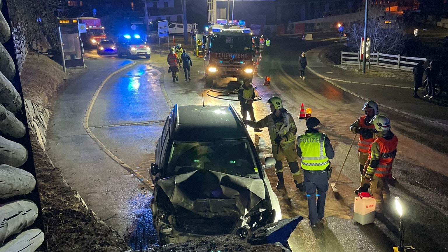 Auch in Sölden kam es zu einem schweren Verkehrsunfall. 