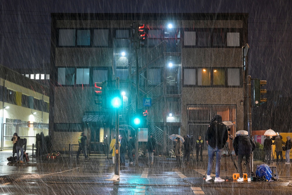 Bei einem Amoklauf in Hamburg wurden am Donnerstagabend in einer Kirche mehrere Personen getötet.