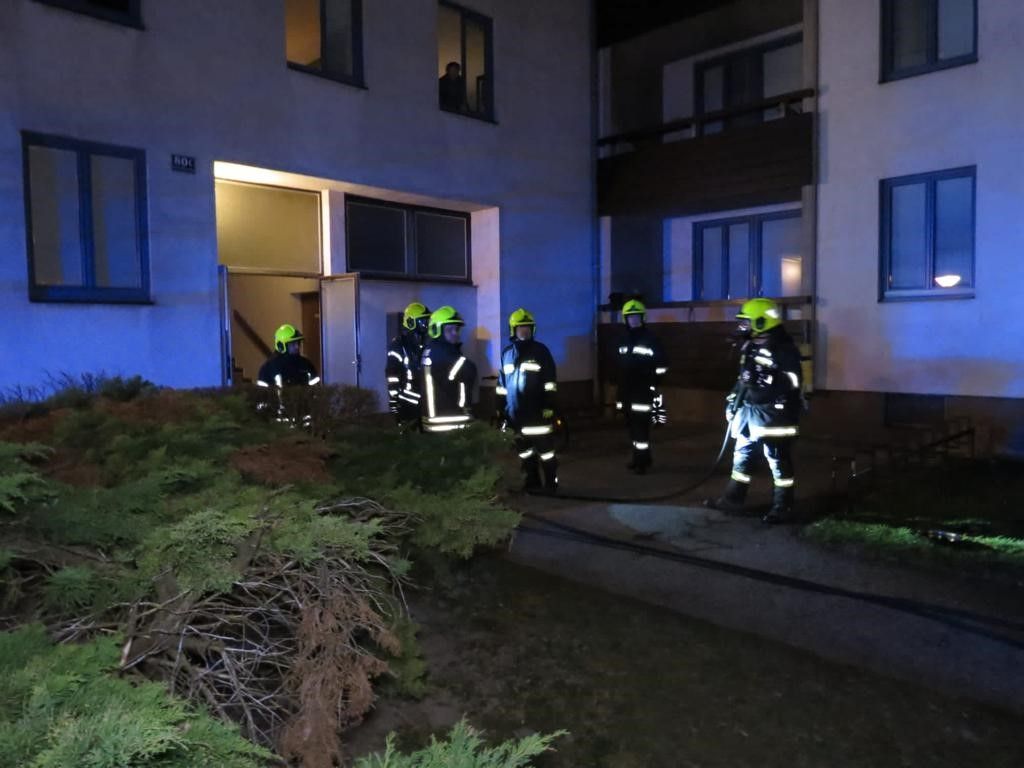 Die Rauch drang bis in das Stiegenhaus.