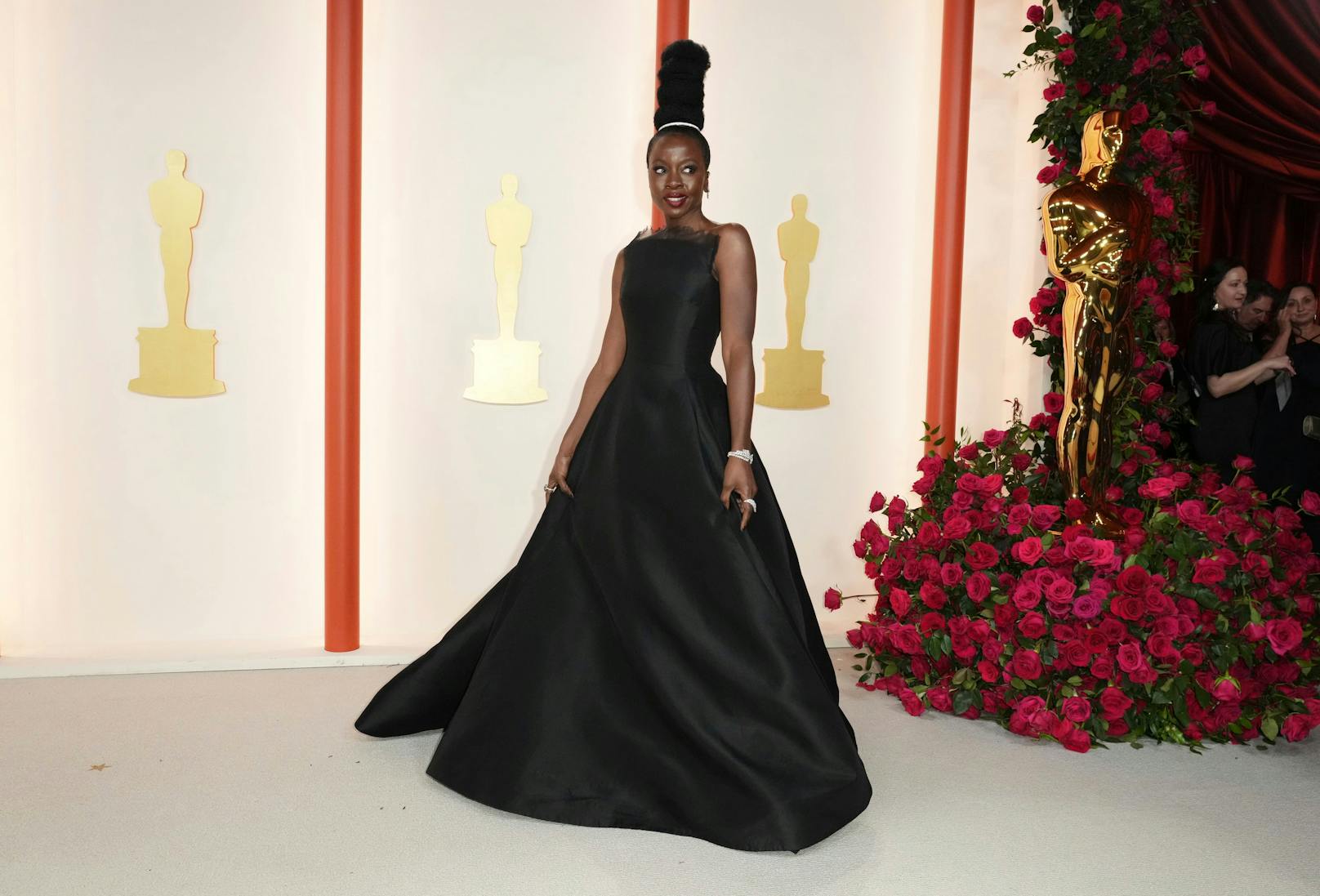 &nbsp;Danai Gurira, klassisch elegant in Jason Wu. Für Aufsehen sorgte vor allem ihr Haarturm.