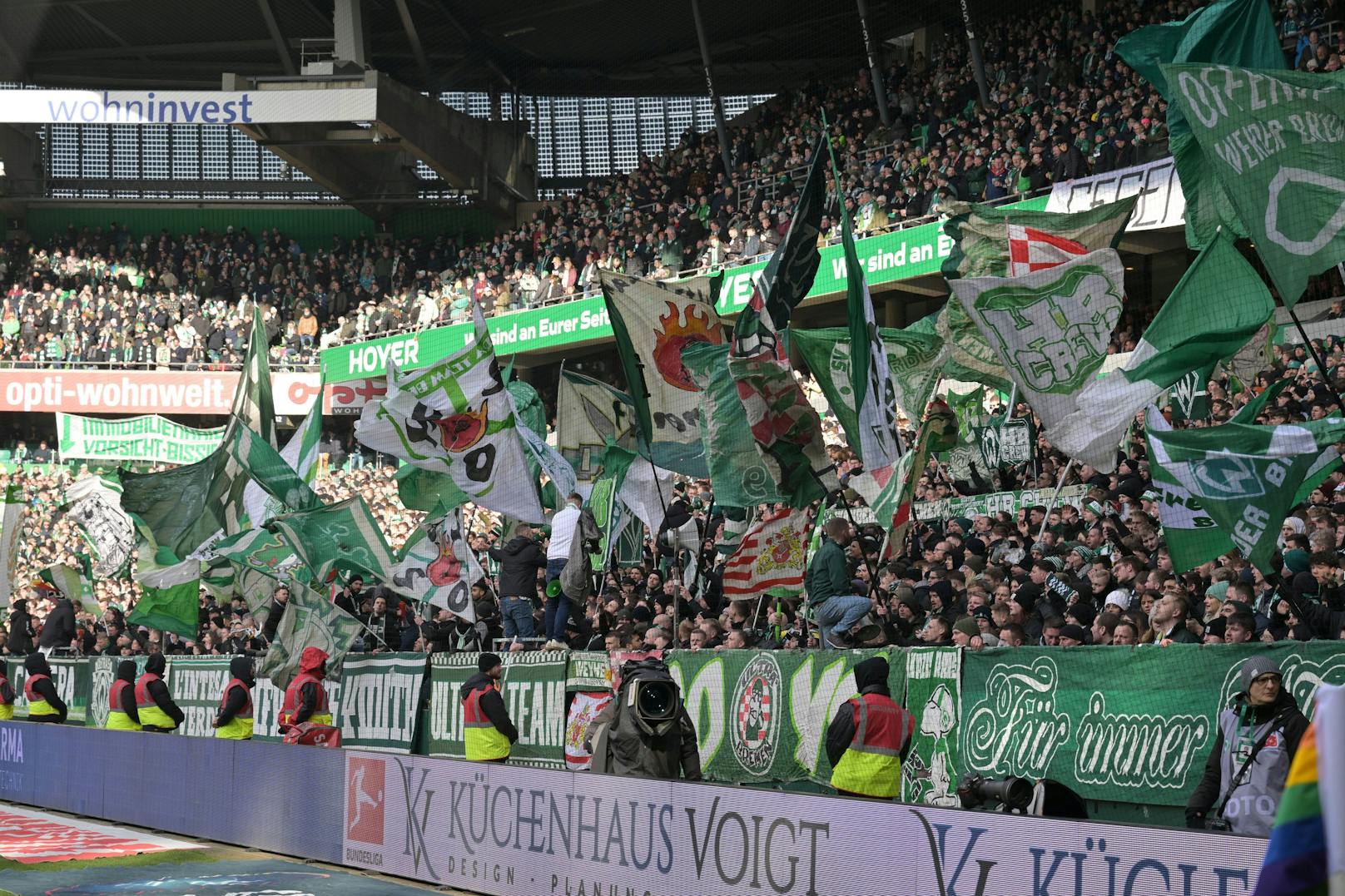 Werder Bremen warnt seine Fans vor K.o.-Tropfen in der Ostkurve.