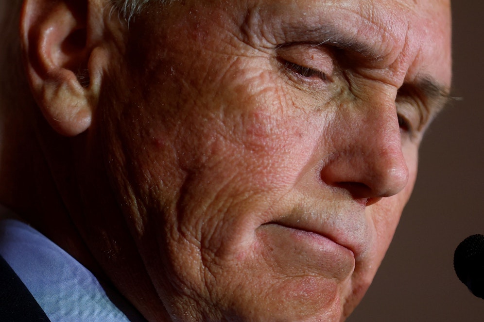 Donald Trumps Ex-Vize Mike Pence distanziert sich weiter vom umstrittenen ehemaligen US-Präsidenten. 