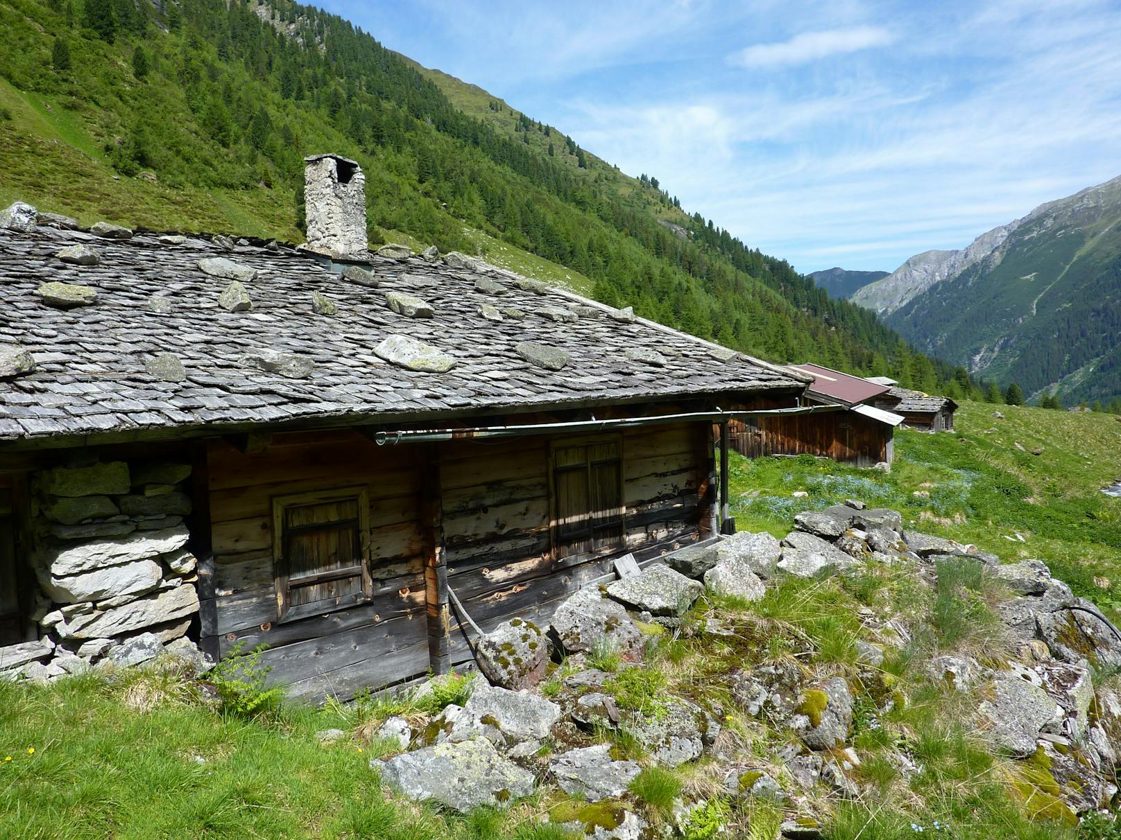 Symbolbild einer alten Berghütte