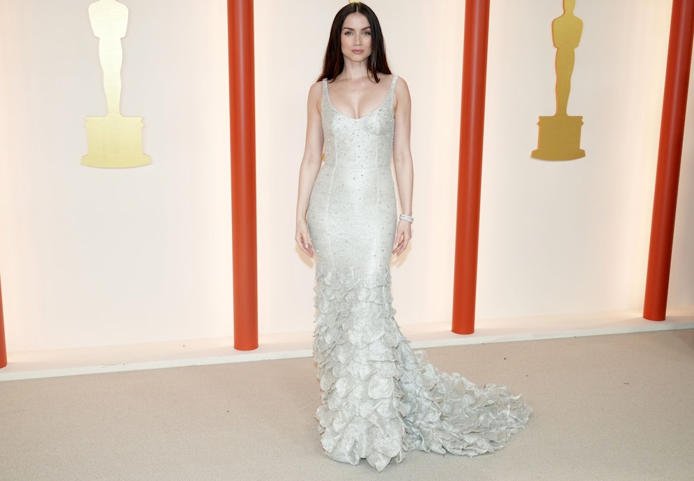 Ana de Armas in einem Traum von Louis Vuitton am Red Carpet der 95. Oscars.
