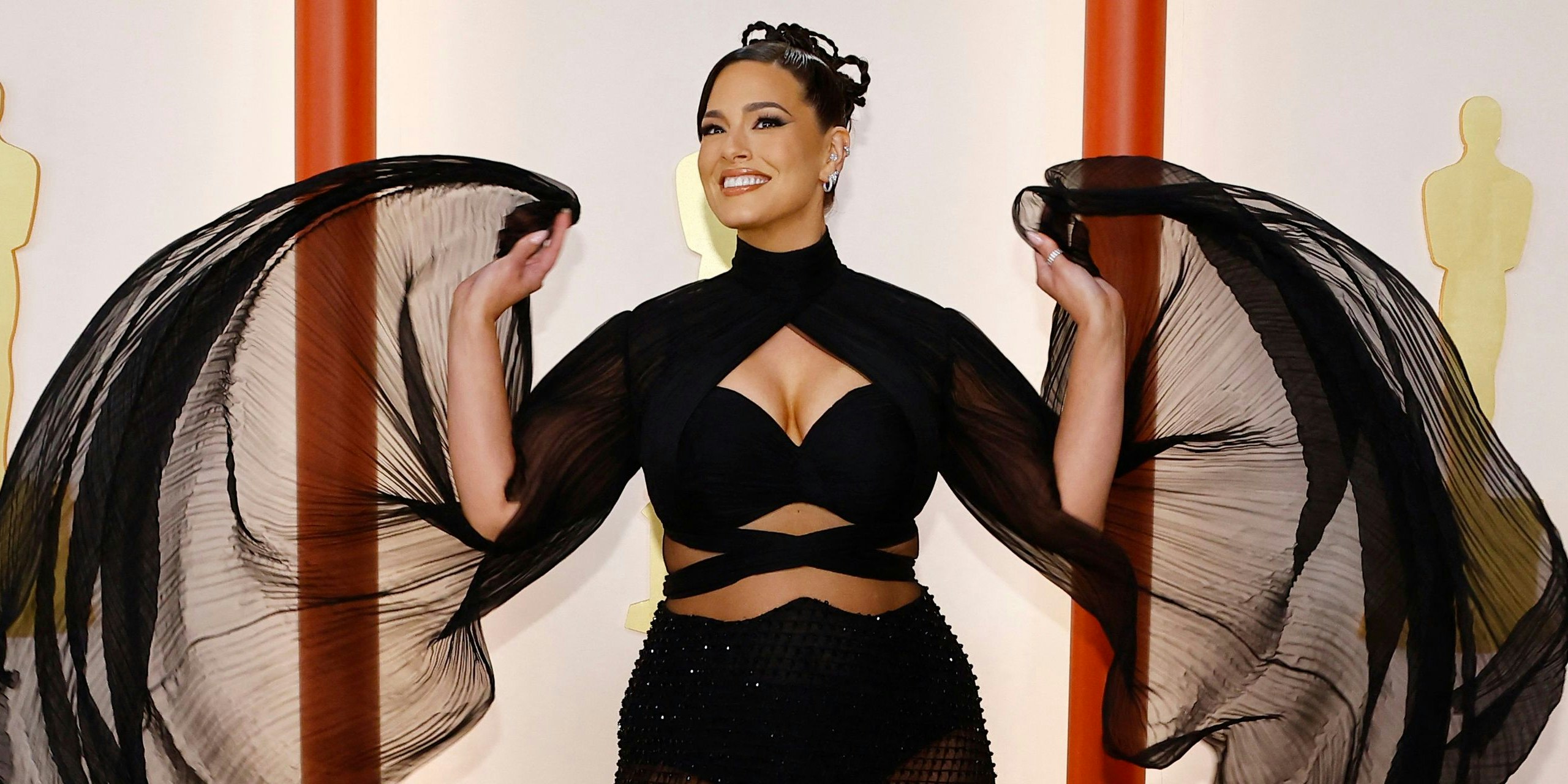 Ashley Graham kämpfte sich durch ein unangenehmes Gespräch mit Hugh Grant.